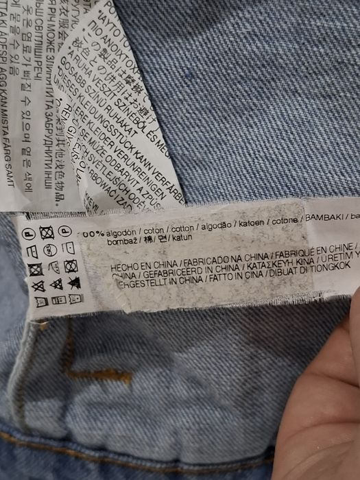 Geaca din denim Pull&Bear cu imprimeu pentru dama, mărimea M, jacheta de blugi din bumbac