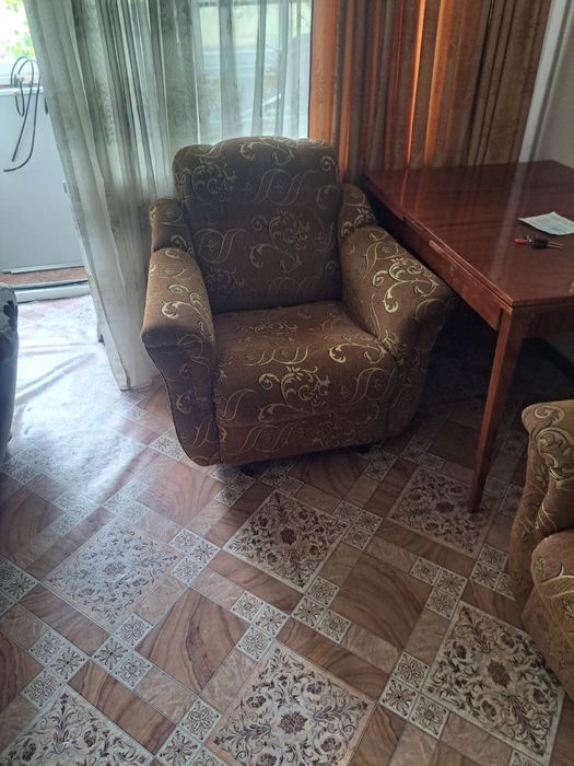 Продам два кресла
