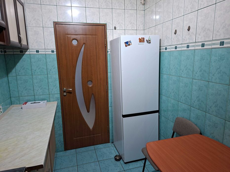 Inchiriez apartament