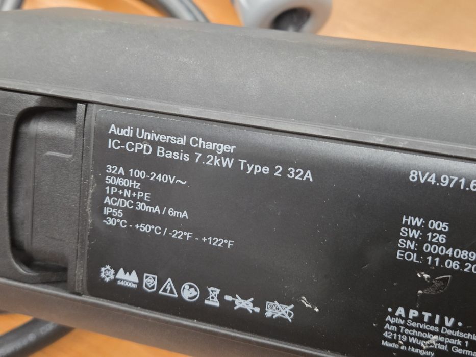 Зарядна станция Audi etron 7.2kW Type 2