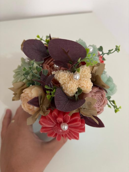 Aranjamente florale din ceara