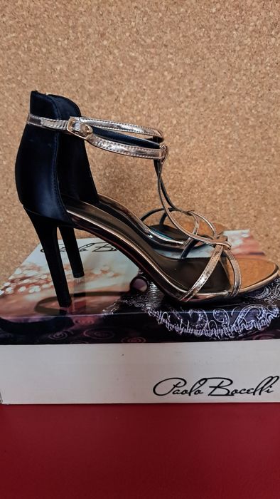 Дамски елементи сандали