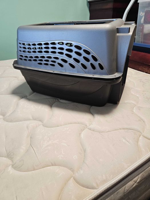 Транспортна чанта за кучета и котки