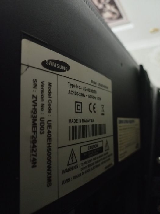 Samsung tv 40 talik, yangiday turibdi, aybi yo'q