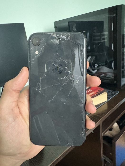 iphone xr продам