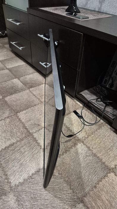 Самсунг ТВ 81 см