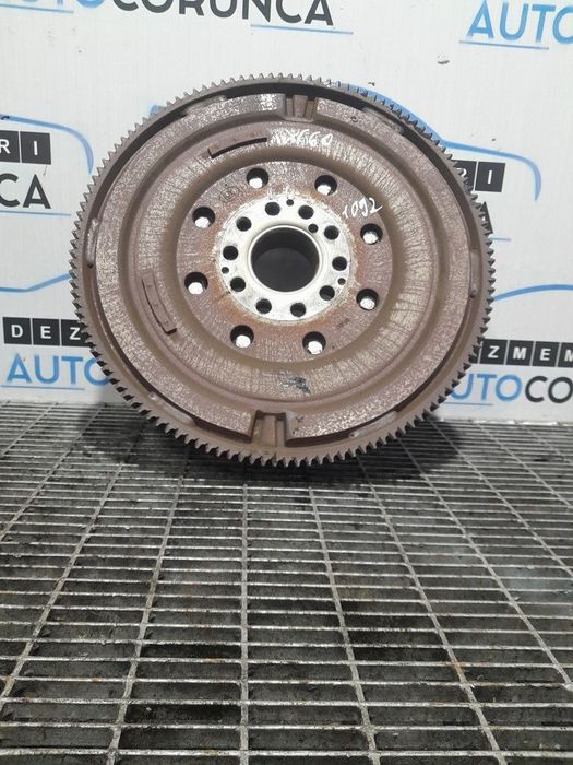 Volanta Volvo XC60 Facelift 2.4 D 2013 - 2017 181CP Manuala 6 Trepte D5244T12 (1092) ...