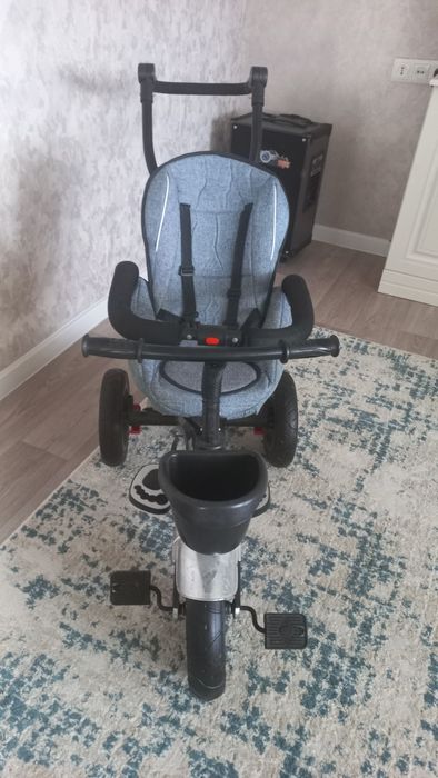 Коляска в отличном состоянии