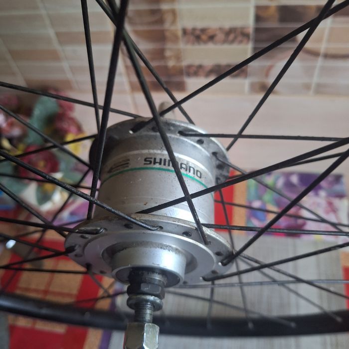 Roată spate 28" jante dublă, roata față cu dinam, furcă pe 28 cu suspensie,