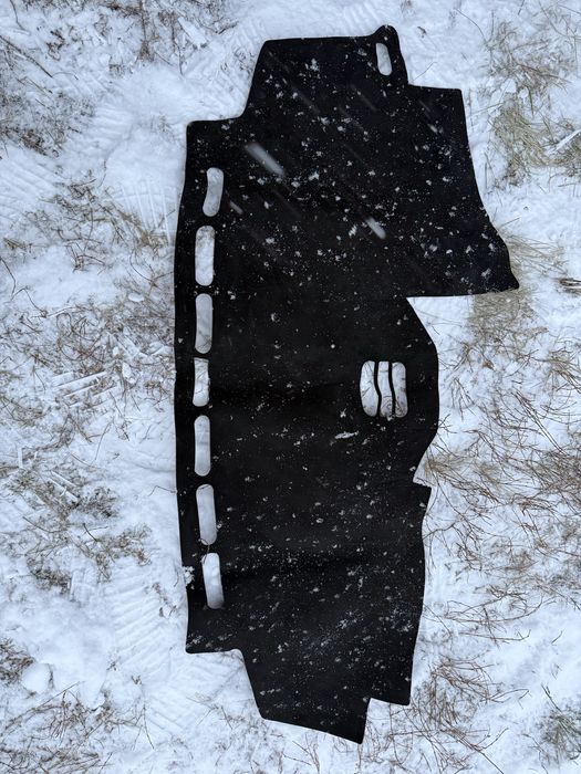 Продам накидку на панель rx 330-350