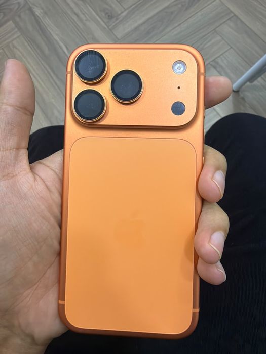 Iphone 17 pro orange,256