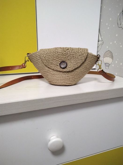 Корзинки плетённые из джута