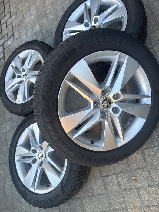 Se vand roti originale Skoda Superb R17 anv iarna