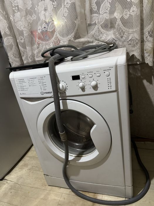 Стиральная машина indesit