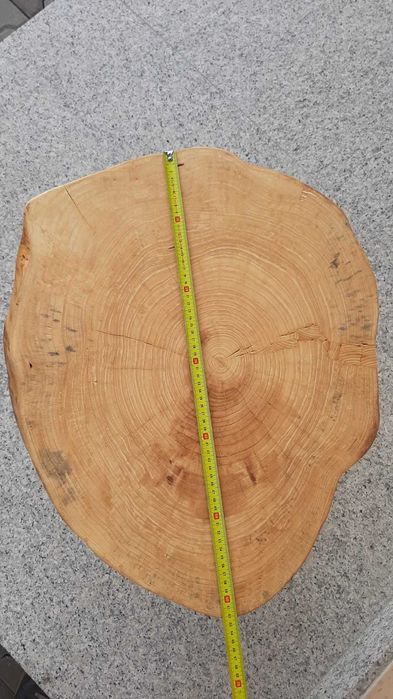 Măsuțe din trunchi de brad/nuc