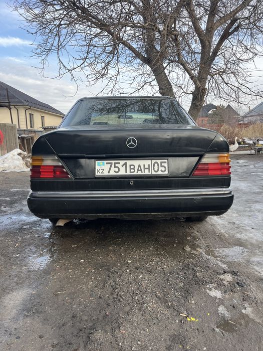 Продам мерс 124. 2.3