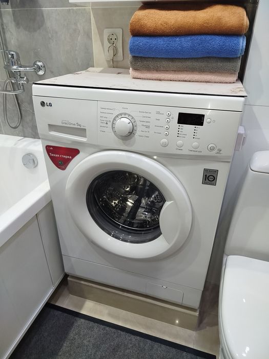 Стиральная машина LG.