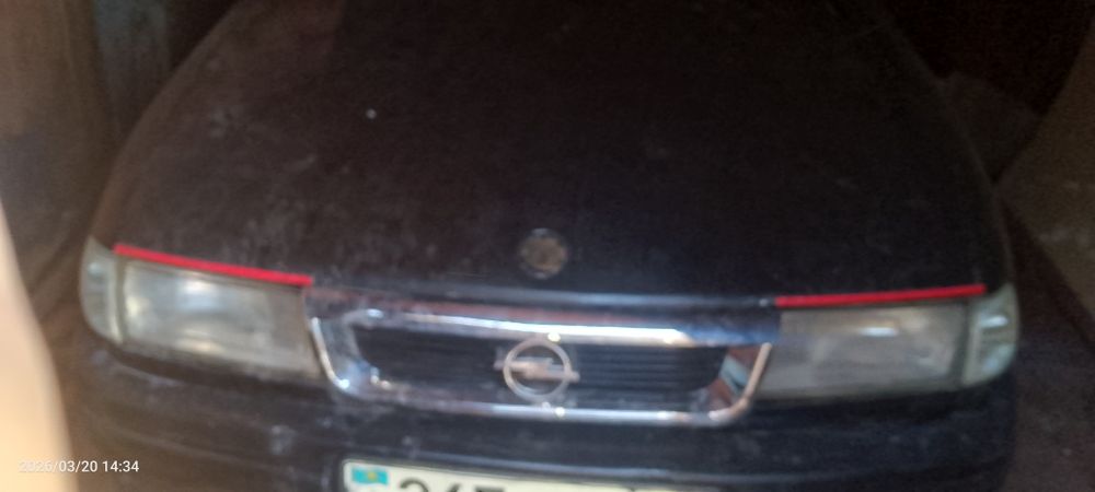 Продам машину Опель вектра а