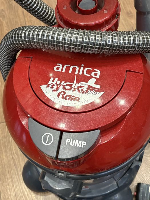 Моющий пылесос Arnica