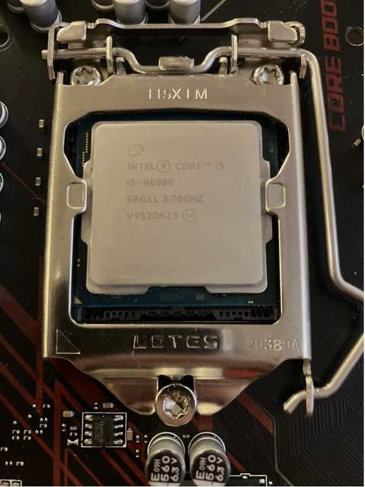 Процесор и дъно Intel Core i5 9600K + MSI Z390 Gaming Plus