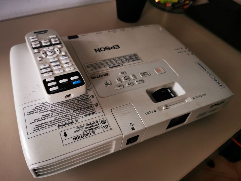 Videoproiector Epson