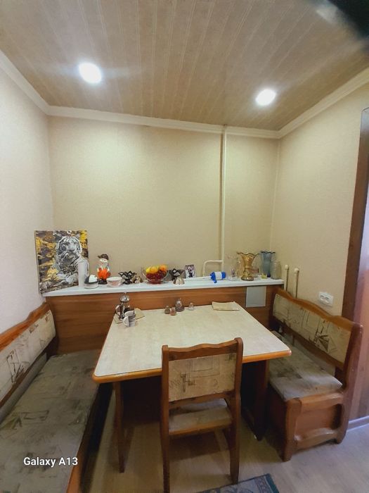 Продается своя 3х комнатная квартира 4 этаж 5 этажного дома на Учтепа