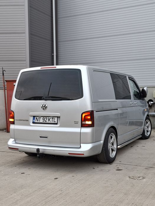 VW Transporter nu Caravelle Multivan 6 locuri T5.1 2.0TDI 140cp  DSG 12500€
