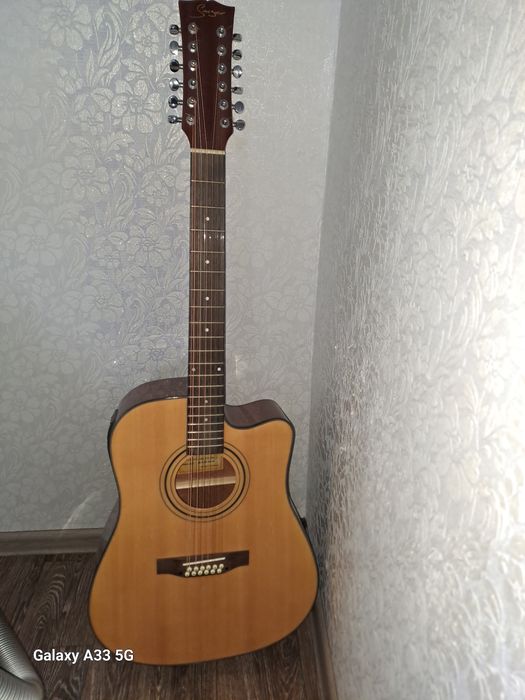Продам гитару аккустическую