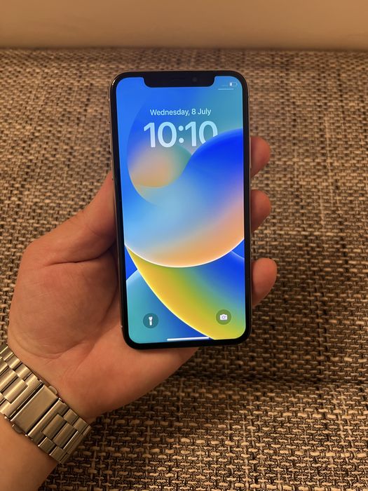 iPhone X Silver 64 GB | Baterie 90% | Face ID ok