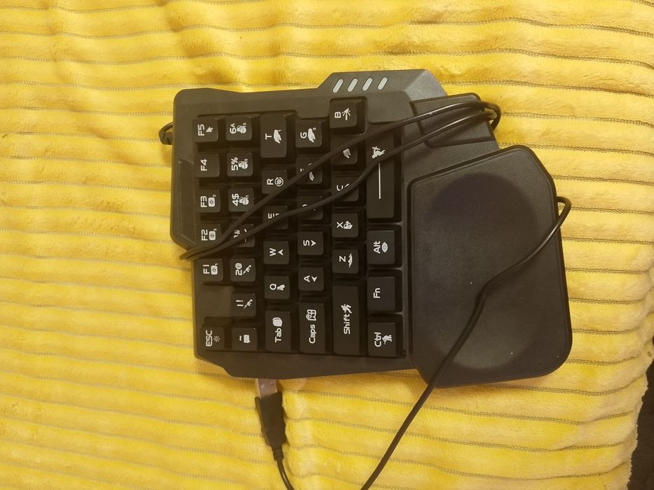 Игровая клавиатура,мышь