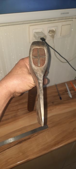 Продам Топор таёжный