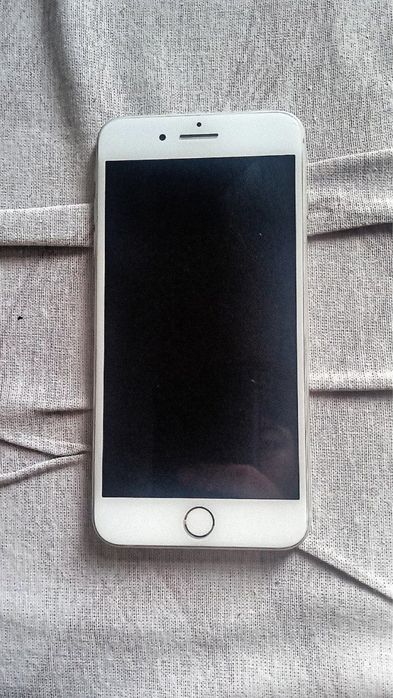 iPhone 8+ с горантией