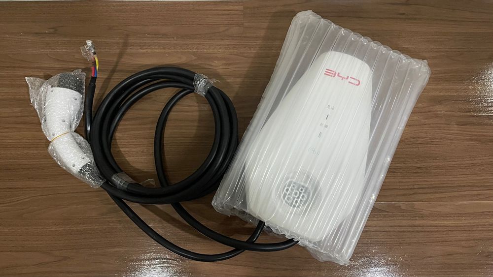 Оригинальная зарядка BYD для электромобиля (настенная, Wallbox)