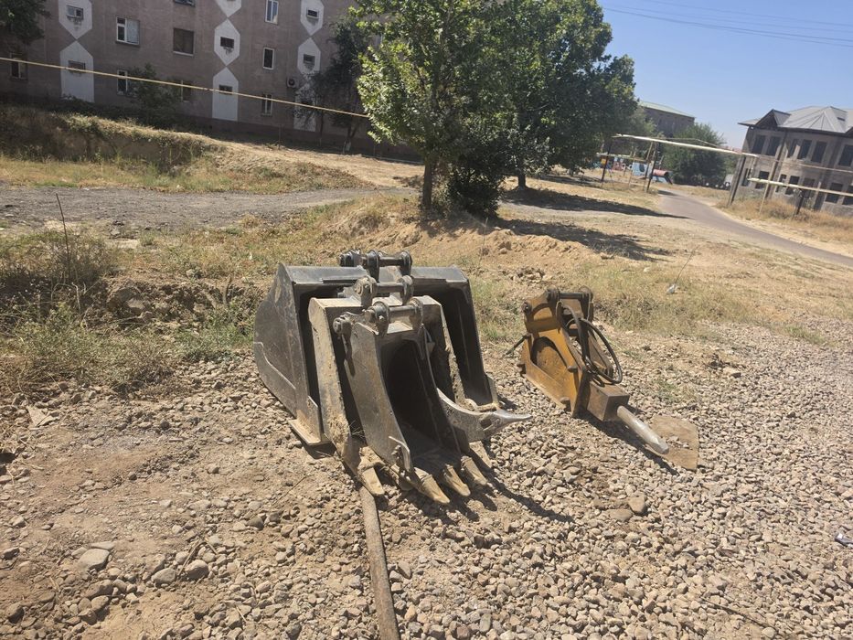 Ekskavator202560