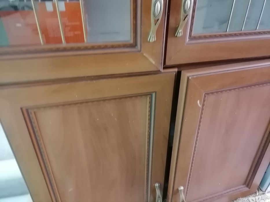 Продам кухонные навесные шкафы