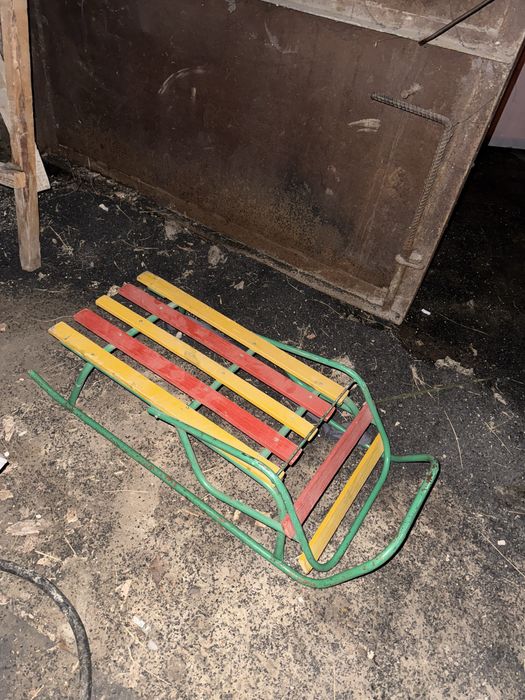 Санки б/у в хорошем состоянии