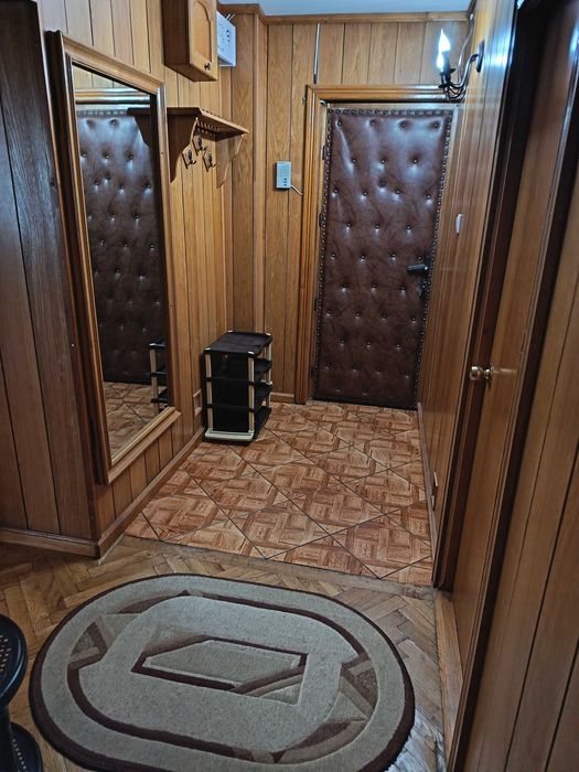 Inchiriez apartament