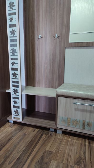 Продам  прихожую