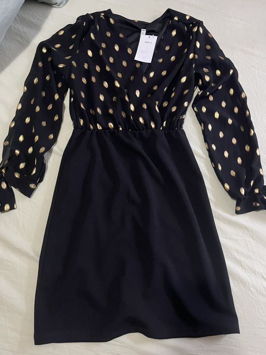 Нова елегантна рокля