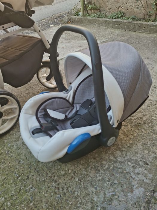 Бебешка количка 3 в 1