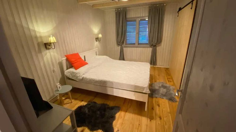 Дава се под наем Тристаен апартамент в Пловдив, Южен - 90 кв.м за 336.6 € - Снимка #2