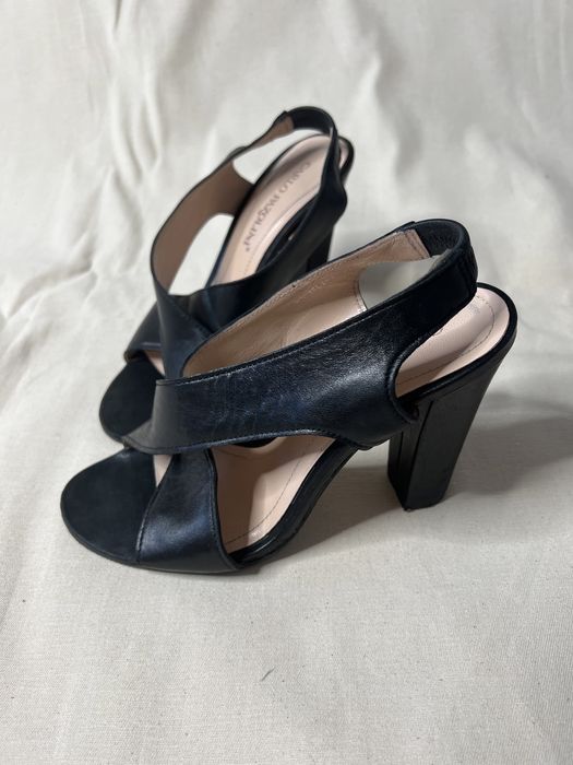 Босоножки натуральная кожа