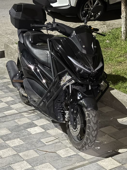 Skuter skilmax m max