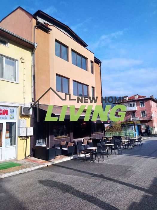 Продава се Къща в Чепеларе - 900 кв.м за 500 €/кв.м - Снимка #1