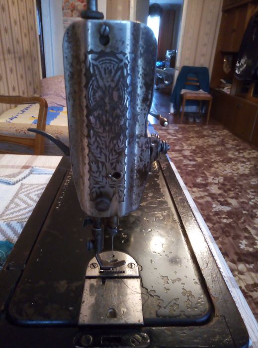 Швейная машина ручная