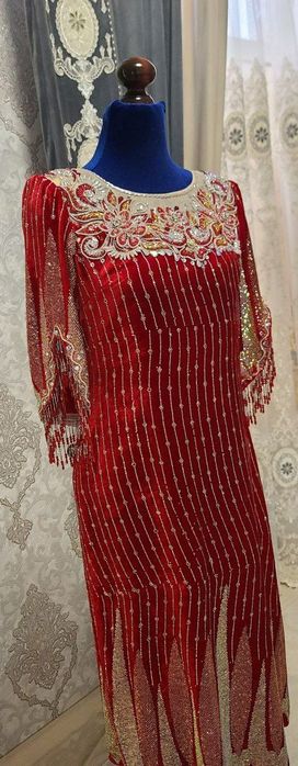 Töy va tadbirlar uchun libos sotiladi