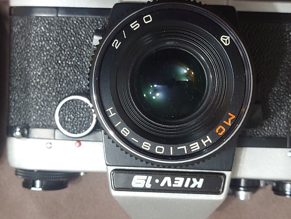 SLR  Kiev 19 cu obiectiv Helios 81 h nikon mount