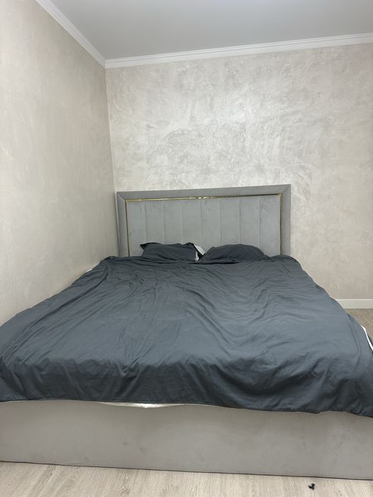 Двухспальная кровать