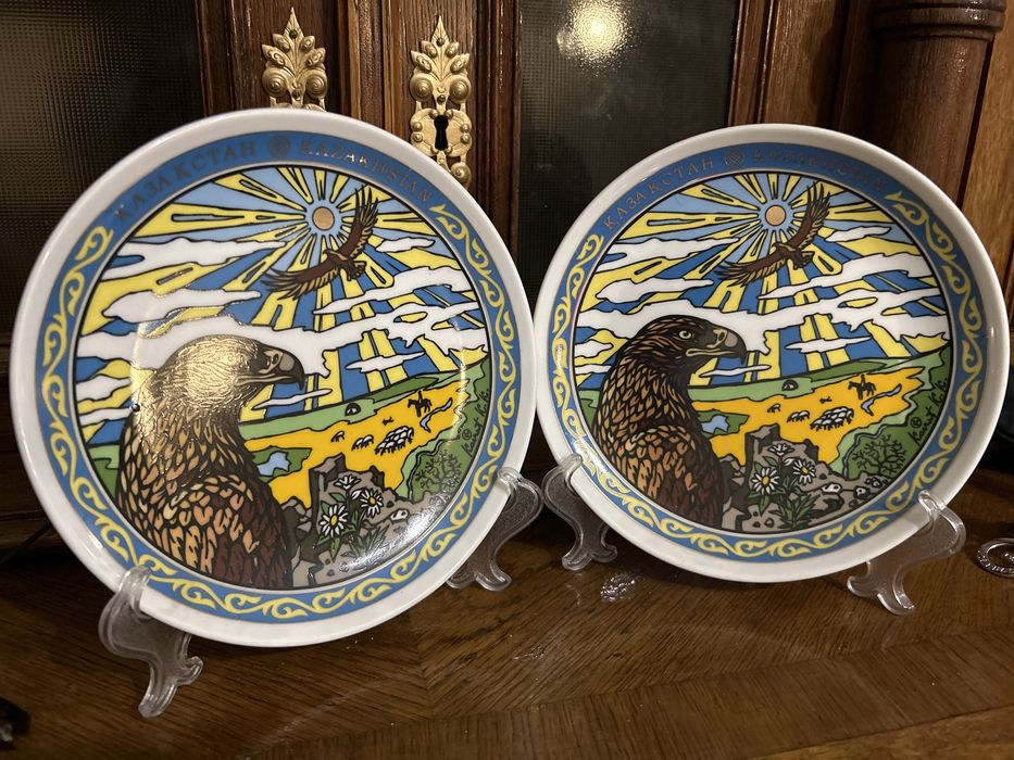 Сувенирные тарелки