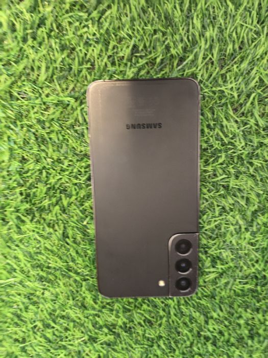 Samsung Galaxy S22+ Plus 256GB, ecran cu fisuri (funcțional 100%)